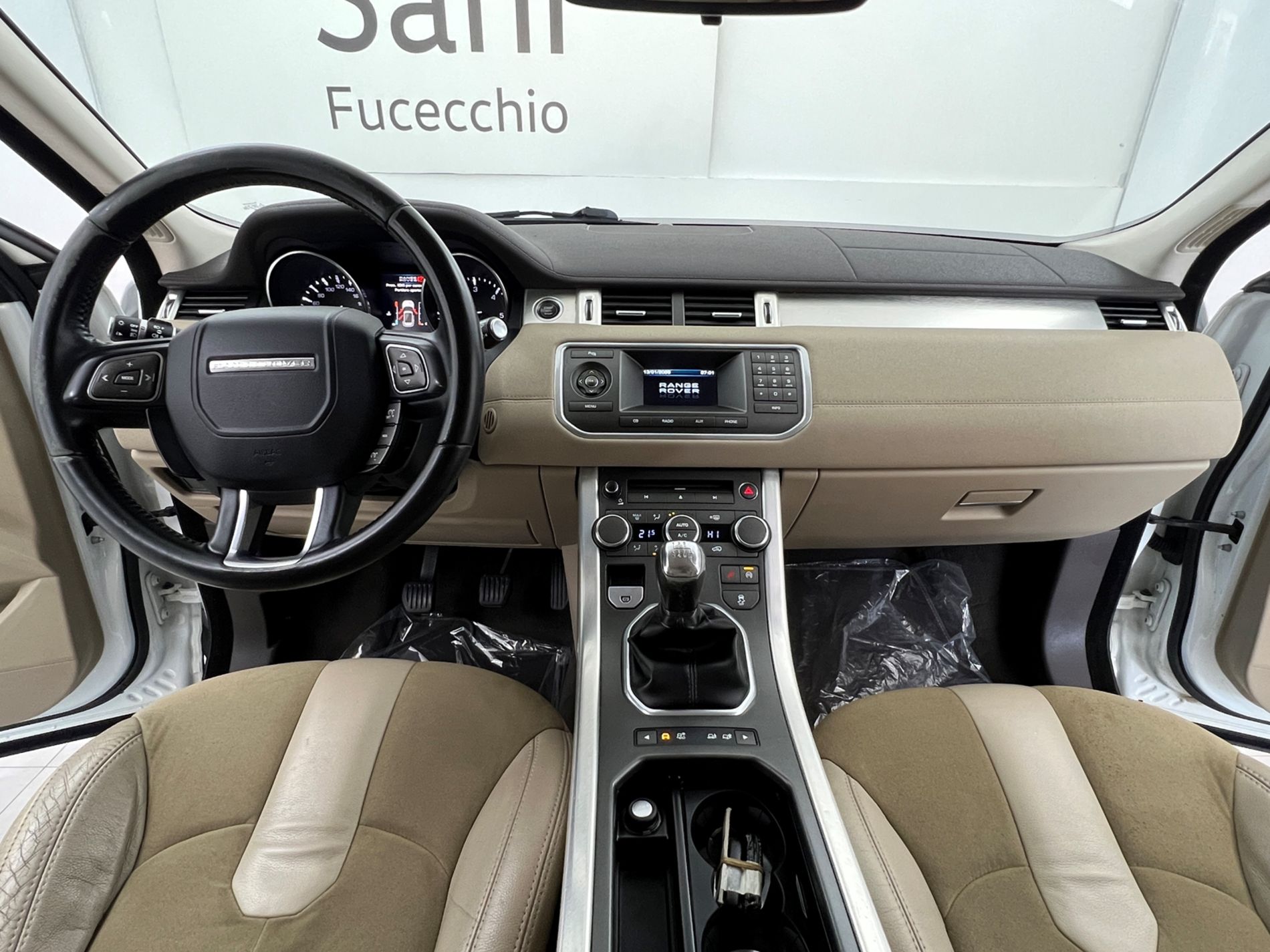 Range Rover Evoque 5p 2.2 td4 Pure 150cv - Autosani